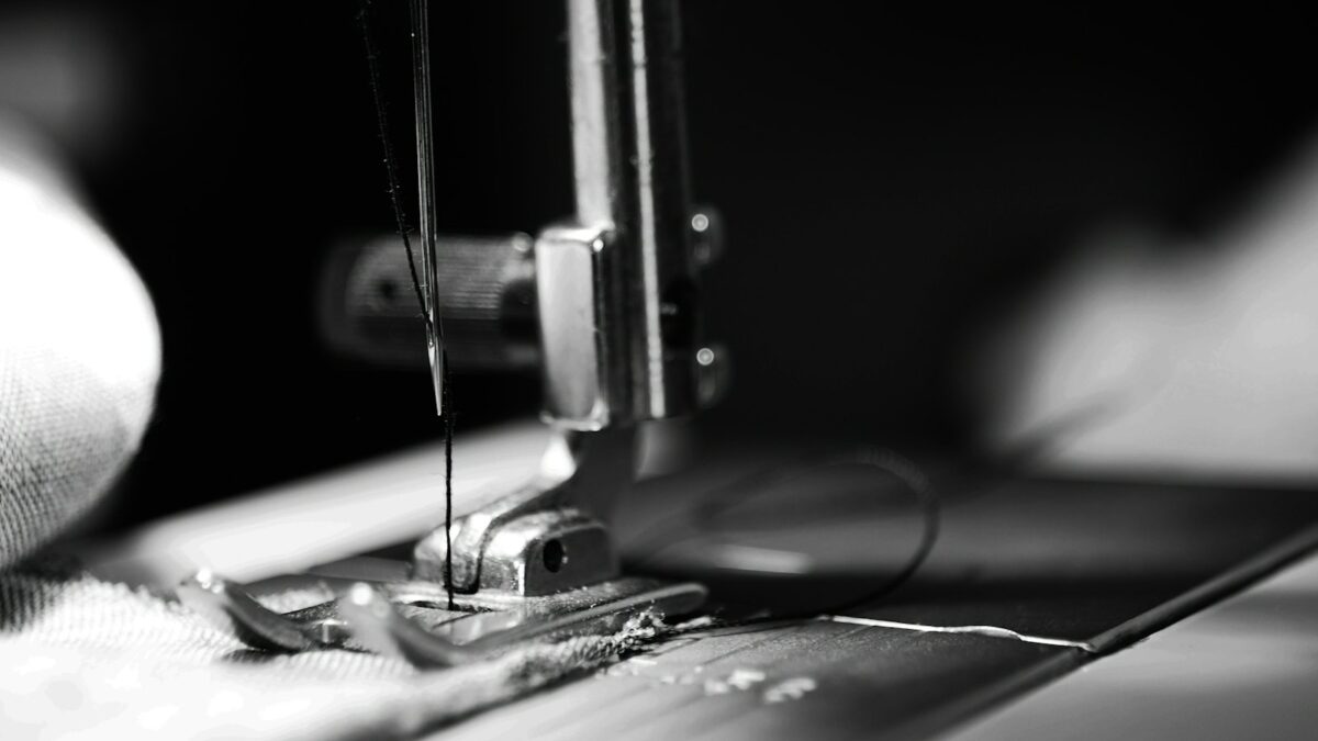 Kleding repareren: de basis voor beginners